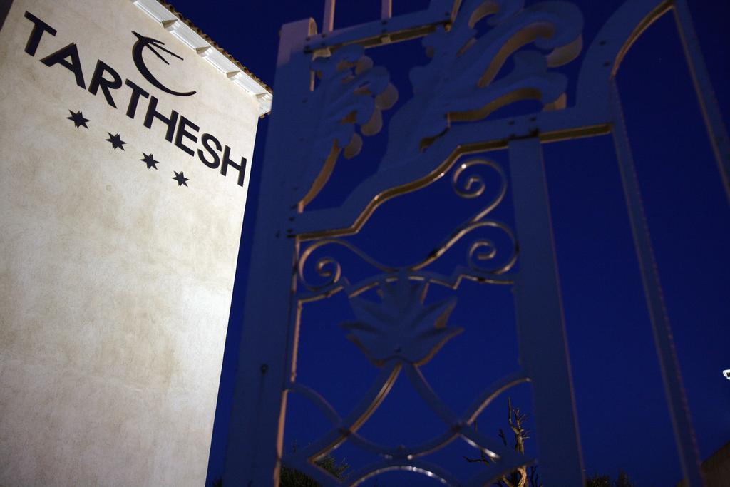 Tartheshotel Guspini Exterior photo