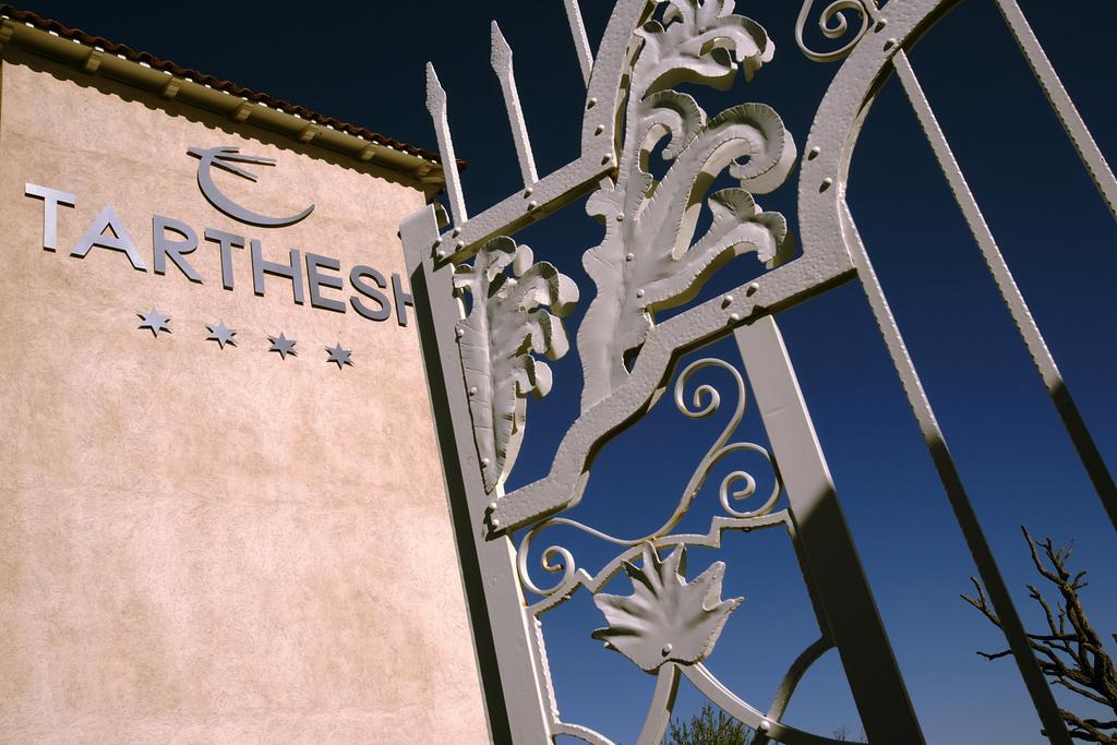 Tartheshotel Guspini Exterior photo